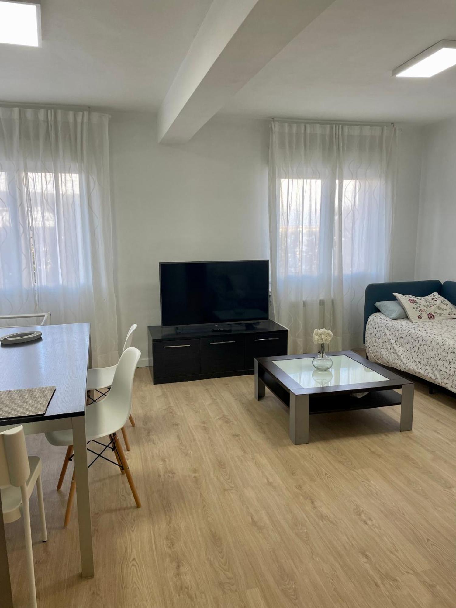Apartment 1 Linea De Playa Puerto Deportivo Vistas Al Mar Recien Reformado Gijon
